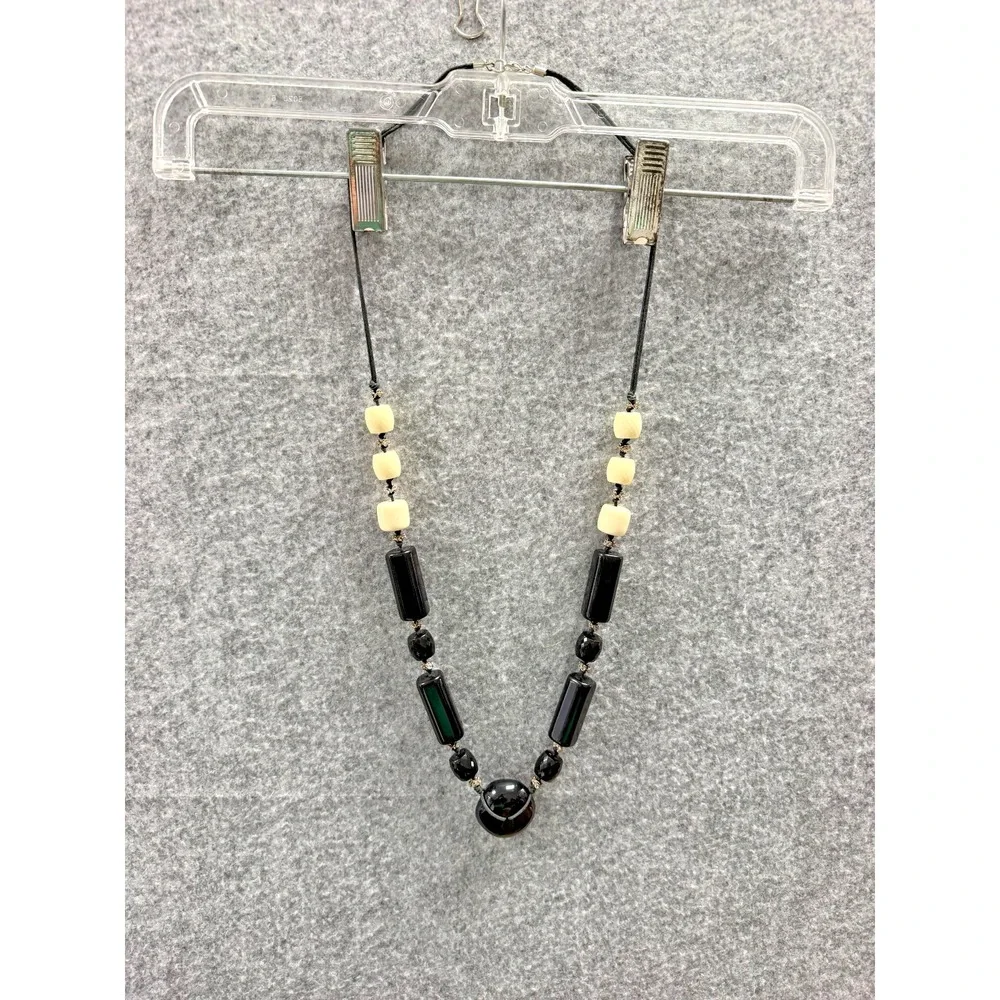 Vintage Beaded Nacklace with Black‎ and Cream-colored Plastic Beads